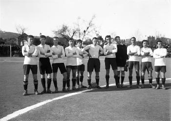 Alineació del RCD Espanyol, al partit del Campionat dels Pirineus davant el FC Barcelona,1912. AGDB. Fons i autoria: Frederic Juandó Alegret.