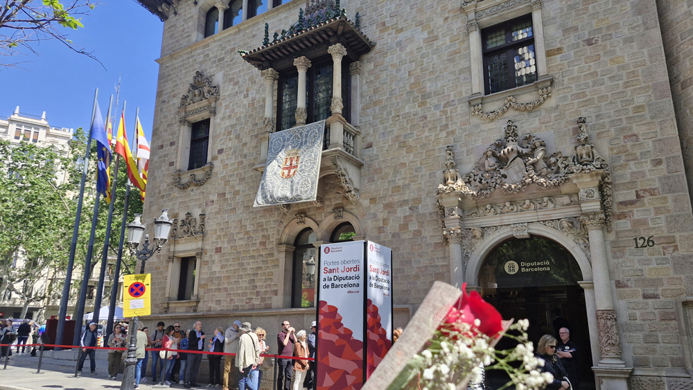 Jornada de portes obertes a Can Serra, seu central de la Diputació de Barcelona, la diada de Sant Jordi 2026. Foto: Diputació de Barcelona Jornada de portes obertes a Can Serra, seu central de la Diputació de Barcelona, la diada de Sant Jordi 2026. Foto: Diputació de Barcelona