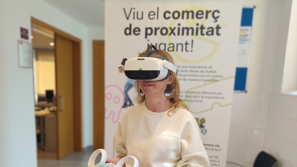Ulleres virtuals per una experiència immersiva al comerç de proximitat. Foto: Diputació de Barcelona Ulleres virtuals per una experiència immersiva al comerç de proximitat. Foto: Diputació de Barcelona