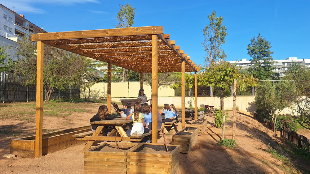 Zona adaptada a la calor extrema a Sant Feliu de Llobregat. Foto: Ajuntament de Sant Feliu de Llobregat Zona adaptada a la calor extrema a Sant Feliu de Llobregat. Foto: Ajuntament de Sant Feliu de Llobregat