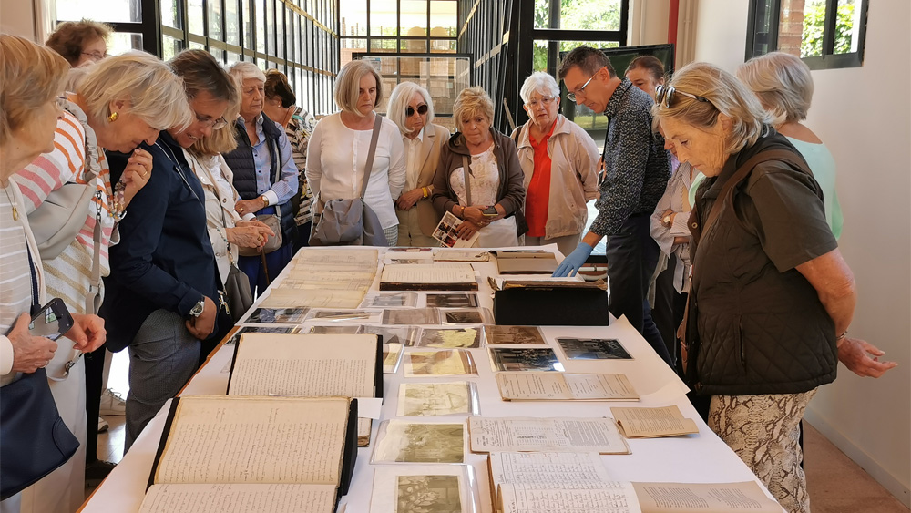 Una visita guiada a l'Arxiu General de la Diputació de Barcelona. Foto: Diputació de Barcelona Una visita guiada a l'Arxiu General de la Diputació de Barcelona. Foto: Diputació de Barcelona