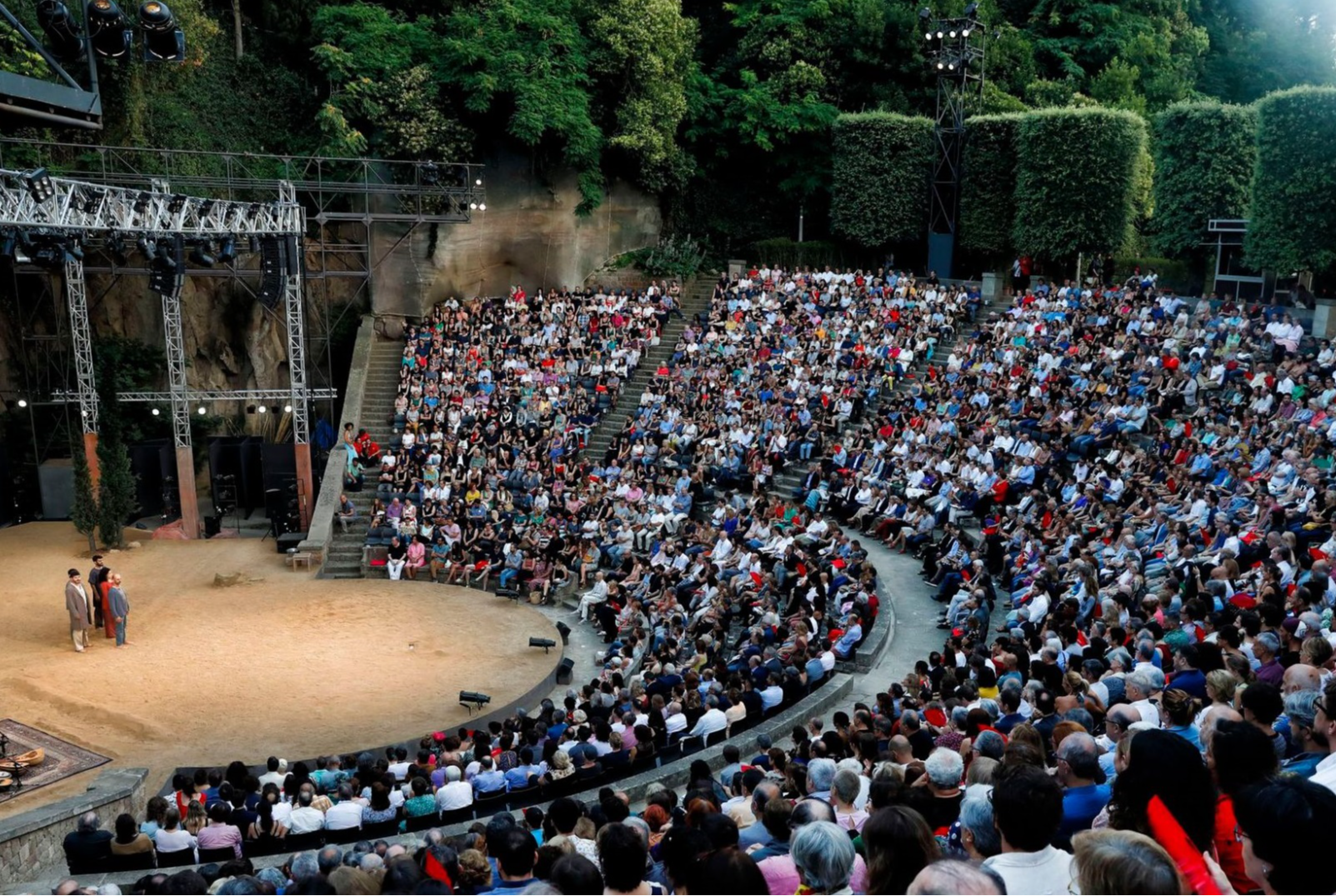 Actuació al Teatre Grec