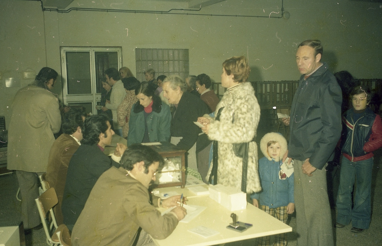Mesa electoral el 1976 a Badalona