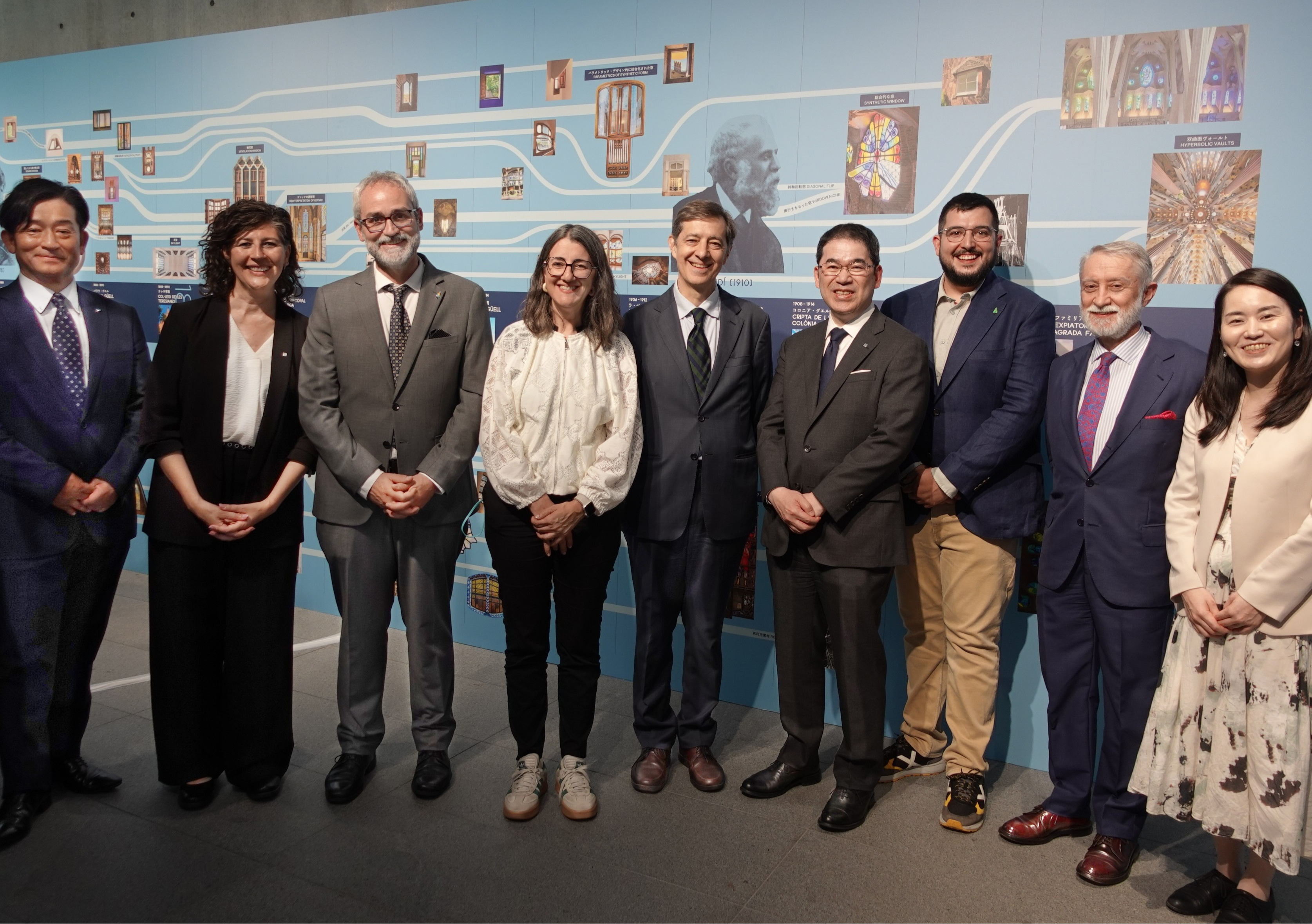 Foto d'autoritats a la inauguració del Japó