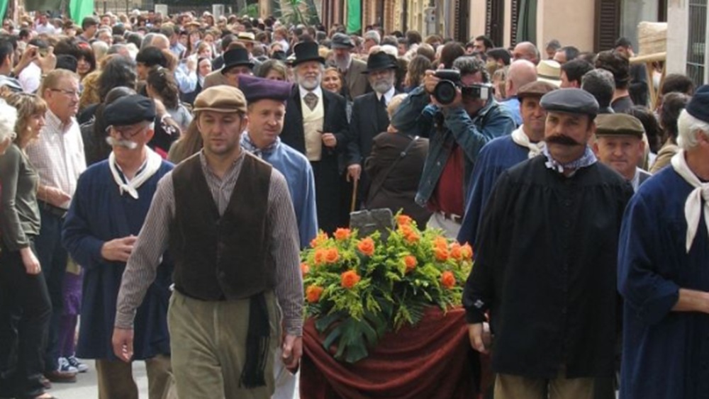 Personatges d'època a la Colònia Güell