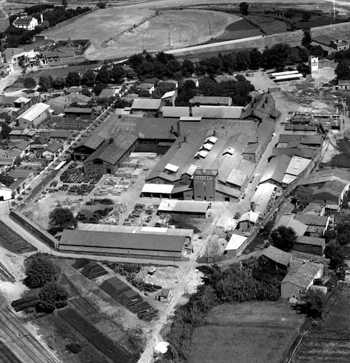 imatge Vista aèria de l'empresa Cucurny, dècada de 1930, Montmeló. Arxiu Municipal de Montmeló.