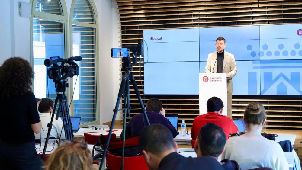 Marc Serra durant la presentació de la tercera edició del Renovables 2030