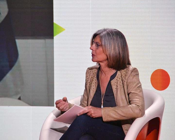 La vicepresidenta Carmela Fortuny, al paltó de l'Smart City Live. Foto: Edgar Mata Roca / Diputació de Barcelona La vicepresidenta Carmela Fortuny, al paltó de l'Smart City Live. Foto: Edgar Mata Roca / Diputació de Barcelona