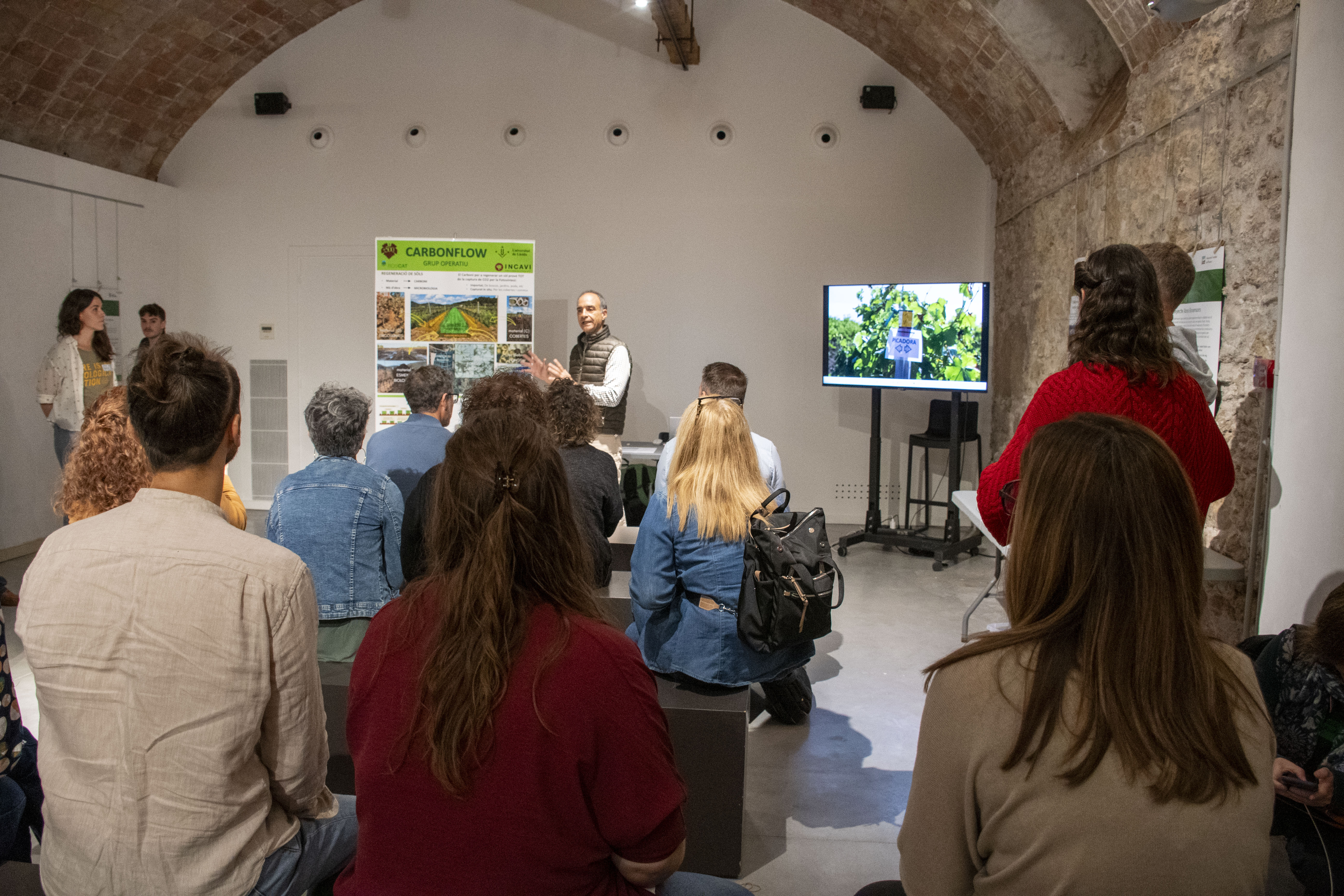 "Territori i resiliència" va mostrar 38 solucions innovadores per fer front al canvi climàtic. Foto: Diputació de Barcelona "Territori i resiliència" va mostrar 38 solucions innovadores per fer front al canvi climàtic. Foto: Diputació de Barcelona