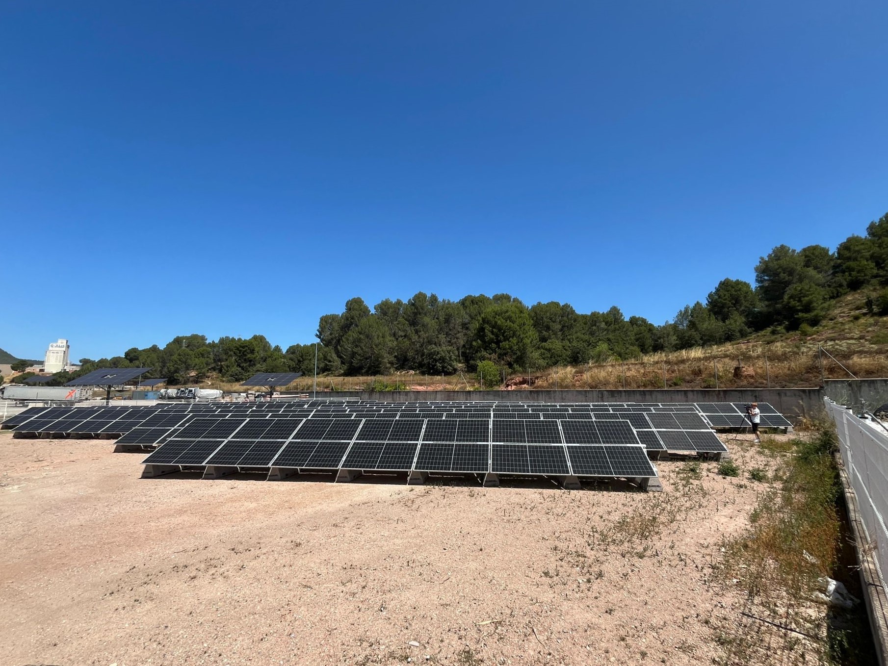 Parc solar fotovoltaic al costat de la deixalleria de Sant Joan de Vilatorrada. Foto: Diputació de Barcelona Parc solar fotovoltaic al costat de la deixalleria de Sant Joan de Vilatorrada. Foto: Diputació de Barcelona