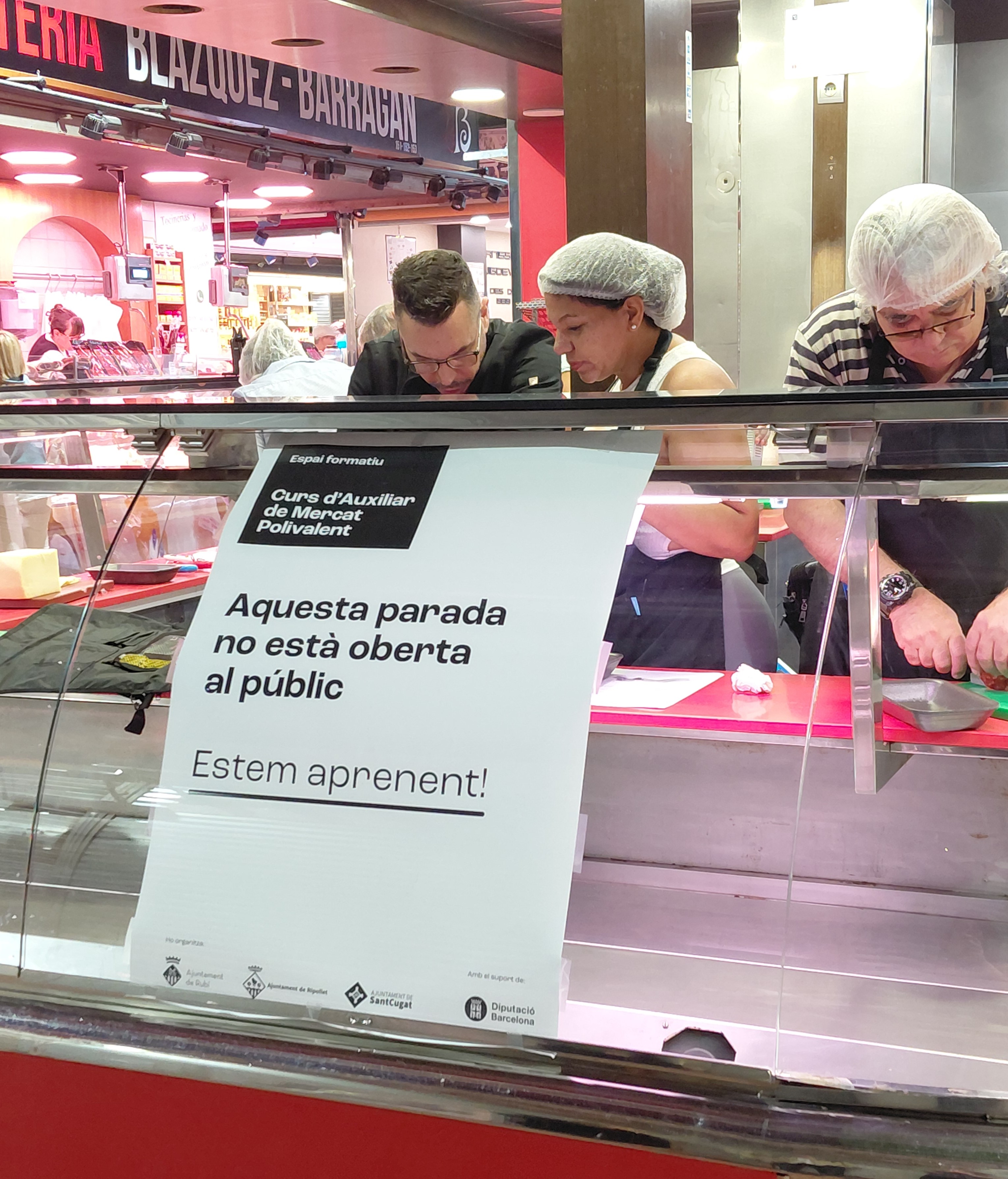 La formació té lloc dins del mercat, un valor afegit. Foto: Diputació de Barcelona La formació té lloc dins del mercat, un valor afegit. Foto: Diputació de Barcelona